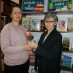Бібліотека № 7 підтримує традицію дарування книги та квітів відвідувачам